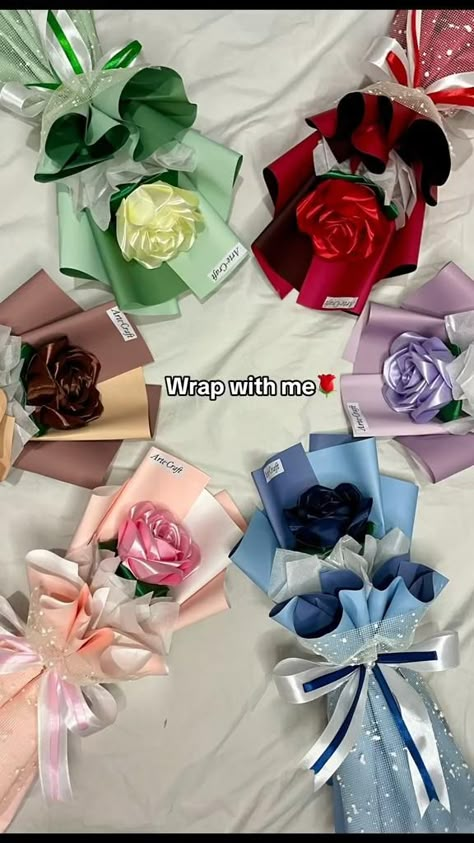 How To Wrap Paper Bouquet, Ways To Wrap Flower Bouquets, How To Wrap Eternal Flowers, Single Crochet Rose Bouquet, Single Satin Rose Bouquet, Flowers Wrapping Ideas, Flower Bouquet Diy Wrap, Satin Roses Bouquet Ideas, Single Ribbon Rose Bouquet