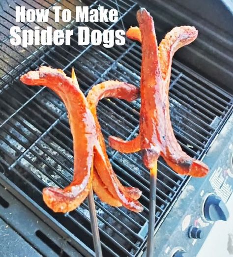 how to make spider dogs kid friendly hot dog recipes Spider Hotdogs, Spider Dogs, Fun Food For Kids, How To Make Spiders, Hot Dog Recipe, Spider Dog, Kid Chef, Food For Kids, Chipped Beef