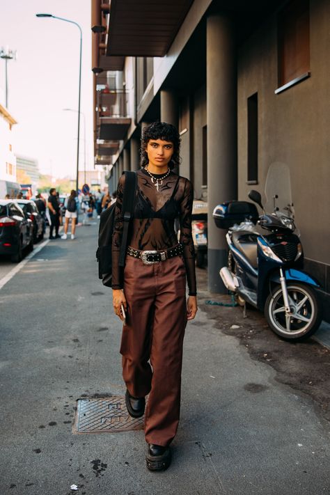 Milan Fashion Week Street Style 2022, Milan Street Style 2022 Autumn, Nyc Fashion Week Street Style 2022, Milan Fw 2022 Street Style, Cargo Pant Street Style, Berlin Fashion Women, Amsterdam Fashion Week, Milan Fashion Week 2023 Street Style, Amsterdam Street Style 2023