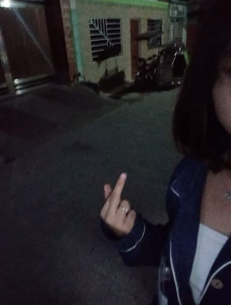 Photo Of Gril, Rpw Short Hair, Rp Picture, Fake Girlfriend Picture Prank For Friends Filipino, Pinay Rpw Short Hair, Rpw Port Girl Aesthetic Faceless, Pilipina Girl Hide Face, Girl Rpw Port Filipino, Fake Photo Short Hair