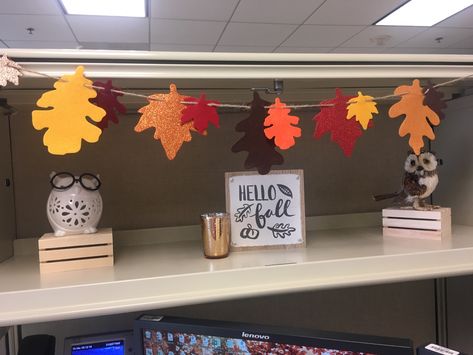 Fall Cubicle Décor Target, Michaels Office Cubicle Decorating Ideas Fall, Fall Decor For Cubicle, Fall Cubical Decor, September Office Decor, Fall Decor For Office Cubicle, Thanksgiving Cubicle Decor, Desk Fall Decor Office, Fall Desk Decorations For Work, Fall Cubicle Decor Office Work