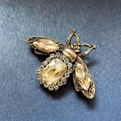 Men's Brooch, Vintage Bee, Vintage Boho Fashion, Bee Brooch, Insect Jewelry, Classic Women, Animal Brooch, Brooch Jewelry, Retro Women