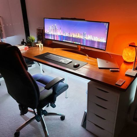 Clean setup  Follow for more daily dose: @setuplist : @opels_art . Setup list: LG 49" Ultrawide Monitor  16" MacBook Pro  BenQ Screenbar LED . #minimalsource #techsetup #dreamdesks #workspaceinspiration #cleanminimalism #minimaloffices #minimalsetup #setuptour #designyourworkspace #workspacestyling #developerstuff #desksetup #workstation #setup #workspace #minimalsetups #pcsetup #setuplist Monitor Setup, Computer Desk Setup, Desktop Setup, Dream Office, Computer Room, Gaming Room Setup, Workspace Inspiration, Office Workspace, Game Room Design