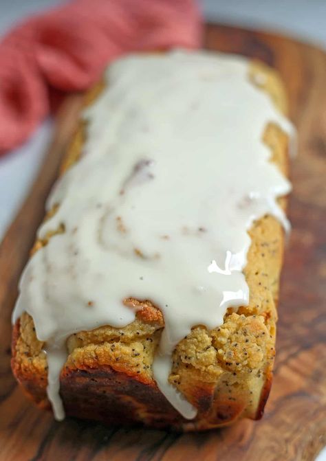 Paleo Lemon Poppy Seed Bread - Real Food with Jessica Paleo Coffee Cake, Lemon Poppy Seed Bread, Paleo Coffee, Carrot Cake Bread, Paleo Bread Recipe, Postpartum Recipes, Poppy Seed Bread, Lemon Poppyseed Bread, Lemon Blueberry Bread