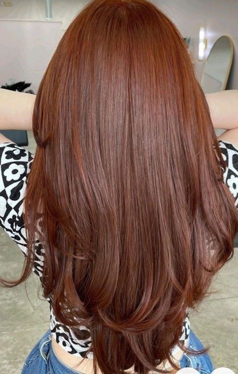 Butterfly Haircut Copper Hair, Copper Hair With Layers, Medium Ginger Hair, Red Hair With Layers, Copper Hair Colour, Layers For Long Hair, Copper Brown Hair, Hair Shape, Warm Brown Hair