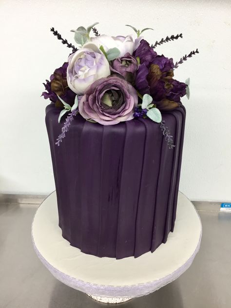 Plum Wedding Cake Ideas, Dark Purple Birthday Cake, Dark Purple Cake, 70th Cake, 30th Cake, Double Barrel Cake, Eggplant Wedding, Violet Cakes, Purple Wedding Cake