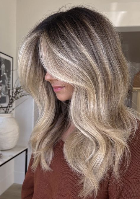 Blonde Hair With Roots, Fall Blonde Hair, Summer Blonde Hair, Blonde Hair Transformations, Ashy Blonde, Summer Blonde, Blonde Hair Ideas, Hair Blond, Cool Blonde Hair