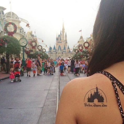 Magic Kingdom Tattoo, Disneyland Tattoo, Kingdom Tattoo, Disney Castle Tattoo, Chateau Disney, Mickey Tattoo, Tattoo Disney, Castle Tattoo, Super Tattoo