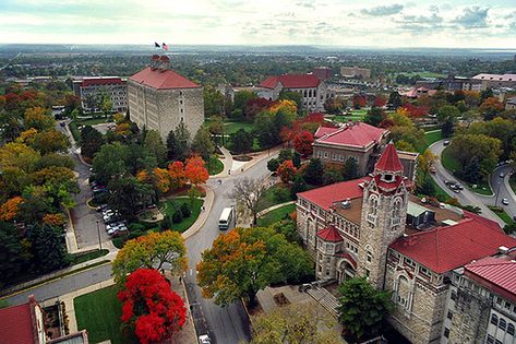 Beautiful University of Kansas #ku #jayhawks | I miss it so much :( I kinda want to go back to school there Manhattan Kansas, Rock Chalk Jayhawk, Lawrence Kansas, Rock Chalk, University Of Kansas, College Town, Backyard Inspo, College Campus, Perfect Family