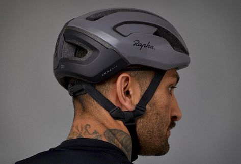 cycling helmet Rapha Cycling, Supra Shoes, New Helmet, Cycling Club, Racing Helmets, Racing Gear, Mens Gear, Cycling Helmet, Commuter Bike