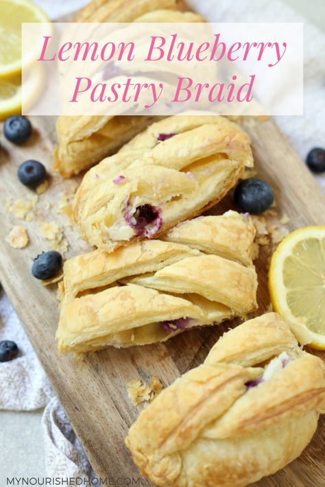 Blueberry Puff Pastry, Blueberry Pastry, Pastry Braid, Lemon Blueberry Pancakes, Puffed Pastry, Cream Cheese Pastry, Desserts With Few Ingredients, Cheese Pastry, Lemon Blueberry Muffins