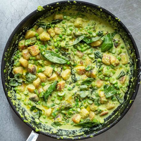 Mob — Gnocchi With Smashed Peas, Lemon & Parmesan Easy Gnocchi Recipes, Gnocchi Easy, Easy Gnocchi, Lemon Parmesan Pasta, Gnocchi Recipes Easy, Smashed Peas, Aglio E Olio, Gnocchi Recipes, Summer Dishes