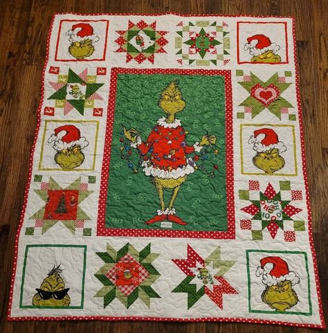 Quilt Along with Pat Sloan | Finished up my Grinch quilt and gifted to my Hubby so he can be warm and festive for this holiday season | Facebook Grinch Quilt, Grinch Stuff, Grinch Crafts, Panel Quilt Patterns, Christmas Quilt Patterns, Quilted Blanket, Quilt Sewing Patterns, Grinch Stole Christmas, Panel Quilts