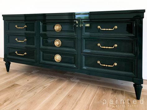 Benjamin Moore Salamander is the best dark green/black paint color! Green is the new black! Benjamin Moore Salamander, Fine Paints Of Europe, High Gloss Furniture, Lacquer Furniture, Painted Bedroom Furniture, Vintage Dresser, Green Furniture, Furniture Rehab, Black Furniture