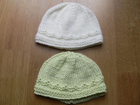 Simply Adorable: 15 Super-Cute Knitted Newborn Hats Toddler Crochet Patterns, Baby Hats Knitting Free, Hat Knitting Patterns Free, Infant Hats, Newborn Knit Hat, Baby Hat Knitting Patterns Free, Newborn Girl Hat, Beanie Knitting Patterns Free, Newborn Hospital Hats