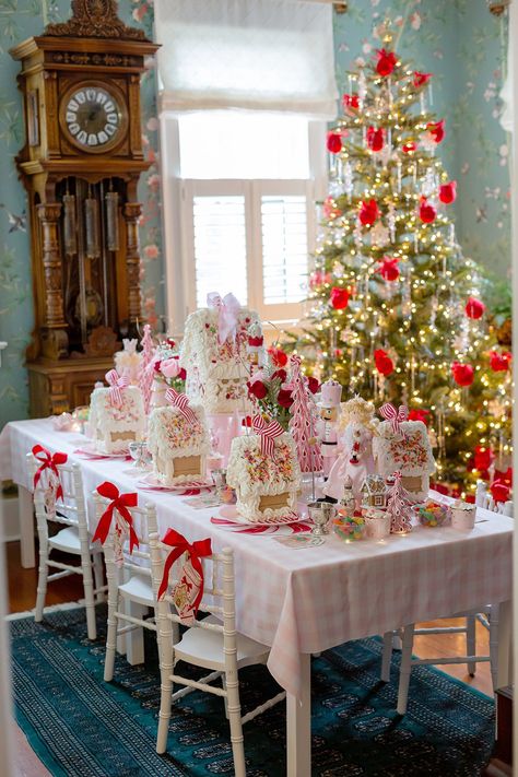 A Charleston Gingerbread House Tea Party (8th Annual) Kids Gingerbread House Decorating Party, Gingerbread House Party For Kids, Christmas Tea Party Ideas, Gingerbread Tablescape, White Gingerbread House, Fluffy Icing, Gingerbread House Icing, Gingerbread House Candy, Mini Gingerbread House