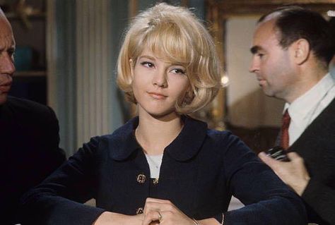 1960s Hair Short, 1960s Hair, Sylvie Vartan, Norma Jean, Blonde Bobs, Hair Reference, Short Blonde Hair, Cut My Hair, Dream Hair