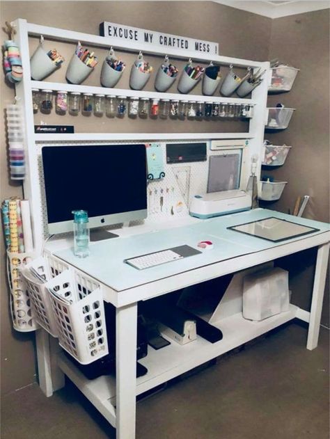 Office Craft Room Combo, Craft Shed, Idee Cricut, Dream Craft Room, Craft Room Design, Halloween Witches, Scrapbook Room, Craft Desk, Diy Craft Room