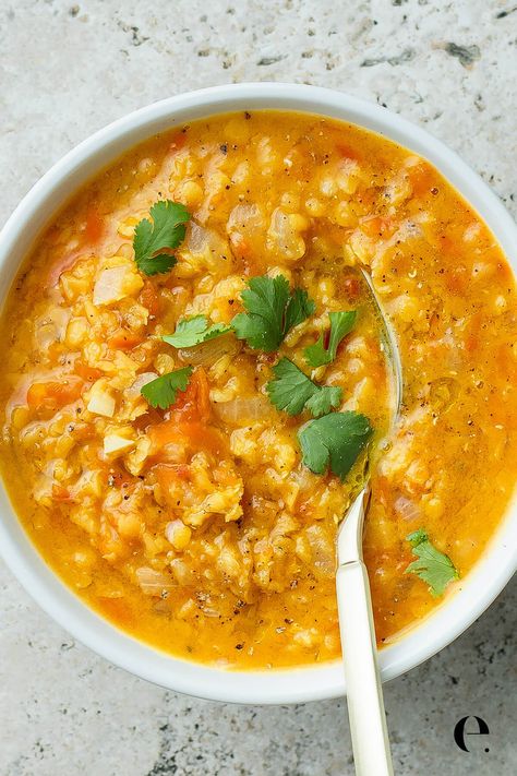 Easy Red Lentil Soup with Lemon | Elizabeth Rider Lemony Red Lentil Soup, Lentil Soup With Lemon, Zone Diet Recipes, Soup With Lemon, Red Lentil Soup Recipe, Blue Zones Recipes, Soup Tomato, Zone Recipes, Good Soup