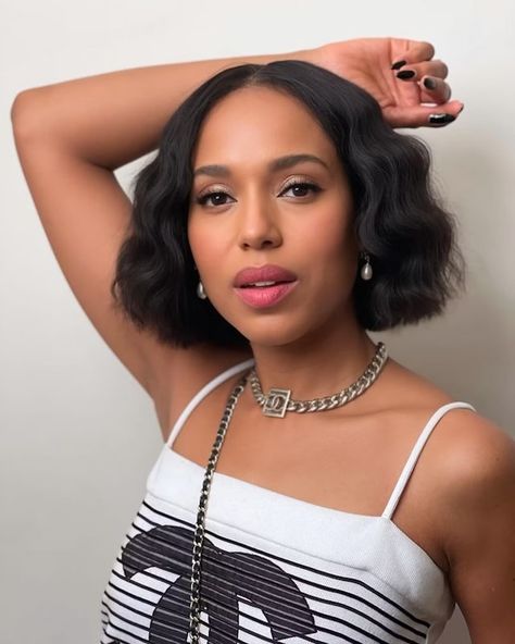 Kerry Washington's Best Hairstyles Include So Many Protective Looks Kerry Washington Hair, Casual Curls, Brown Cowboy Hat, Michael Kors Fall, Blonde Streaks, Ralph Lauren Fall, Colorful Skirts, Kerry Washington, Two Braids