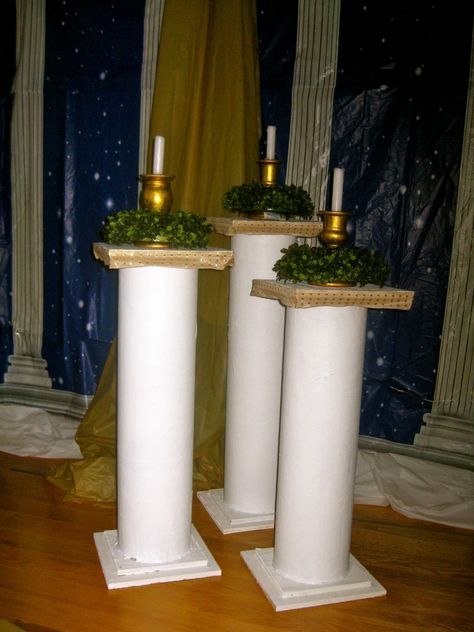 Toga Party pillars craft adult theme party nykp Diy Greek Pillars, Toga Party Decorations Diy, Roman Decorations Party, Greek Theme Party Decorations, Diy Pillars, Toga Party Decorations, Greek Party Decorations, Roman Party, Greek Party Theme