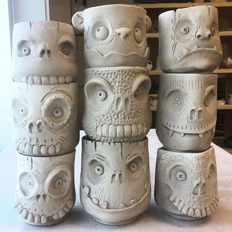 Ceramic Monsters, Hand Built Pottery, Ceramics Ideas, Clay Mugs, Pottery Crafts, Ceramics Pottery Art, Ceramics Projects, Clay Art Projects, Ceramics Ideas Pottery