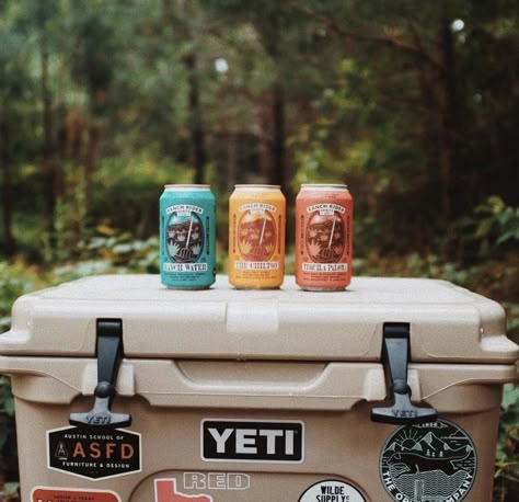 Cooler Photography, Hunting Product Photography, Beer Photography Ideas, Craft Beer Aesthetic, Beer Photography Photo Ideas, Beer Can Photography, Beer Product Photography, Creative Beer Photography, Summer Beer Photography