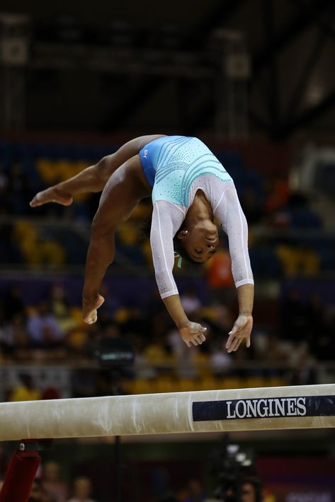 Gymnastics Simone Biles, Simon Biles Gymnastics, Simone Biles Aesthetic, Simone Biles Gymnastics, Simon Biles, Team Usa Gymnastics, Sports Girl, Gymnastics Videos, Usa Gymnastics