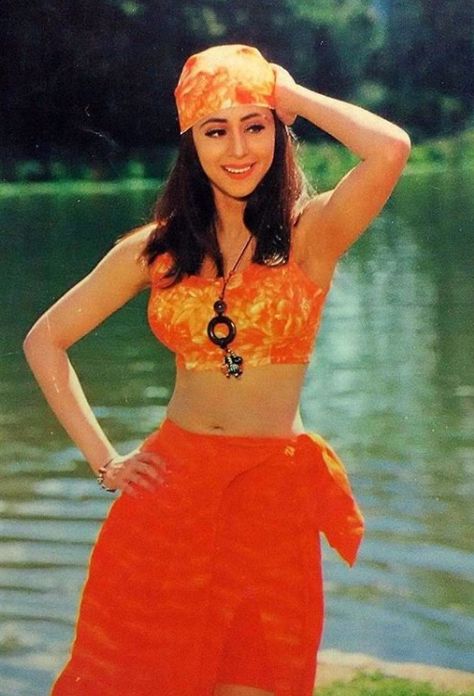 Hot Urmila Matondkar Urmila Matondkar 90s, Urmila Matondkar, Bollywood Retro, 90s Actresses, Unseen Images, Bollywood Aesthetic, 90s Fits, Classic Comedies, Bollywood Outfits