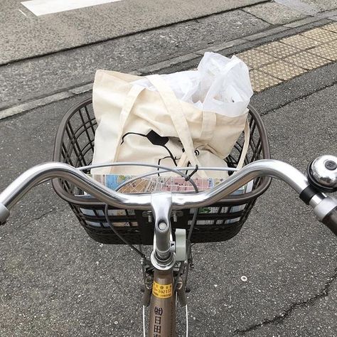 Basket Aesthetic, Zendaya Coleman, Korean Aesthetic, Beige Aesthetic, Oui Oui, White Aesthetic, My Vibe, Aesthetic Photo, Photo Dump