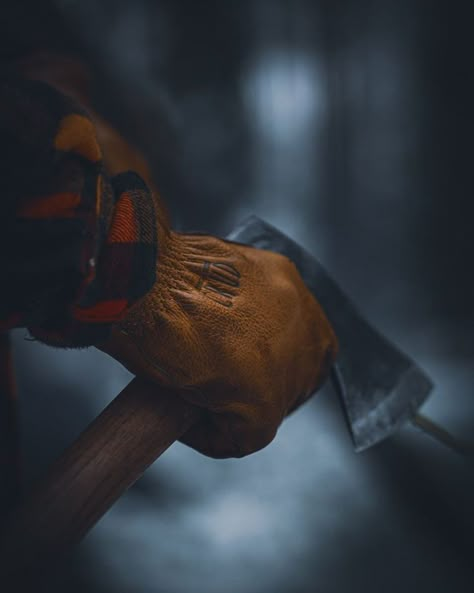 Woodcutter Aesthetic, Lumberjack Aesthetic, Detective Aesthetic, Android Wallpaper Dark, Brown Bird, Beautiful Vacations, Forest Creatures, Wild Food, The Aftermath