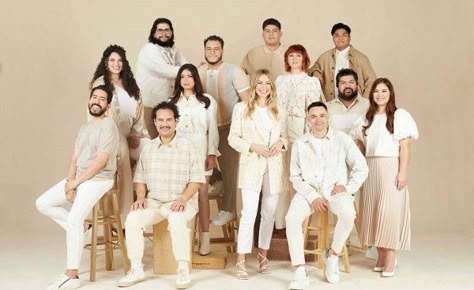 Christmas Worship Team Outfits, Worship Team Outfits, Worship Outfits, Tauren Wells, Team Outfits, Choir Uniforms, Yearbook Photoshoot, Christmas Choir, Kim Walker