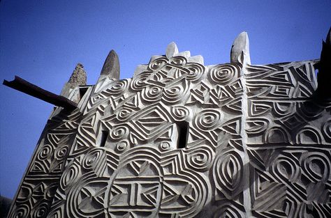 Tubali: Hausa Architecture in Northern Nigeria Clay Architecture, African Architecture, African House, Mud House, Religious Architecture, Vernacular Architecture, Cultural Architecture, Architecture Old, Traditional Architecture