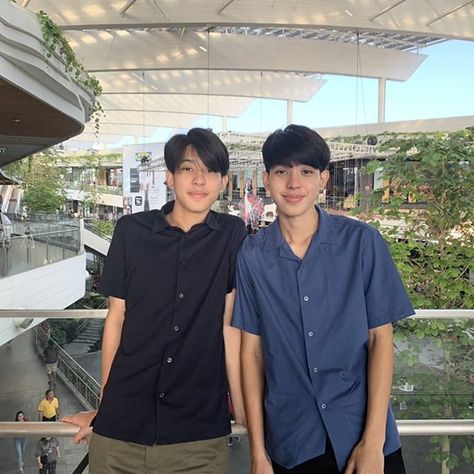 Jj Aj, Aj Chayapol, Jj Chayakorn, Basketball Diaries, Gmm Tv, Cute Twins, Theory Of Love, Boy Celebrities, Identical Twins