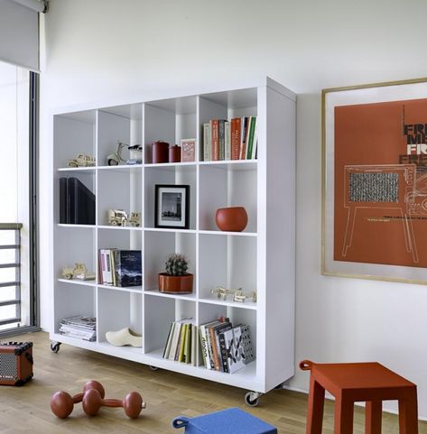 20 Fine Examples of Modern Bookcases Ikea Room Divider, Pallet Room, Room Divider Headboard, Small Room Divider, Temporary Room Dividers, Office Room Dividers, Room Divider Shelves, Etagere Cube, Metal Room Divider