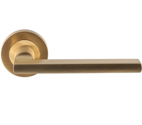 Carlisle Brass Trentino Door Handles On Round Rose, Satin Brass - EUL030SB (sold in pairs) from Door Handle Company Antique Brass Door Handles, Polished Chrome Door Handles, Bronze Door Handles, Brass Door Handle, Stainless Steel Door Handles, Steel Cupboard, Internal Door Handles, Chrome Door Handles, Handrail Brackets