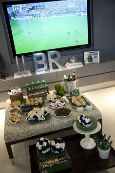 World Cup Party Ideas, Party Snacks Ideas, Bachelor Party Themes, World Cup Party, Football Watch Party, America Party, Brazil World Cup, Football Theme Party, Soccer Theme