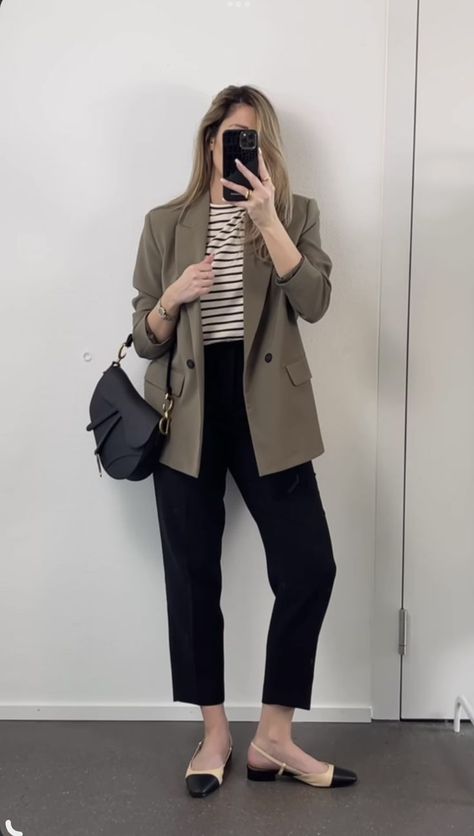 Lecture Outfit Women, Smart Casual Work Outfit Spring 2024, Sage Blazer Outfits For Women, Work Office Outfits Women Winter, Business Casual Summer 2024, Olive Blazer Outfits For Women, Olive Green Blazer Outfits For Women, Sideline Reporter Outfits, Sage Blazer Outfit