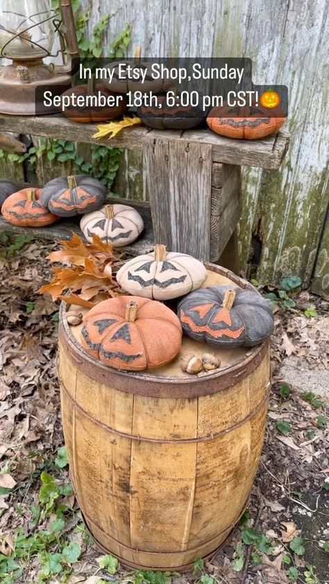 Tammy | Rock River Stitches on Instagram: "Primitive Flat Jack’s in my Etsy Sunday, September 18th at 6:00pm CST. Link in my profile! 🖤🎃🤍🧡 #primitivedecor #halloweenpumpkins" Rock River, Primitive Fall, Primitive Decorating, Handmade Home Decor, Handmade Home, Fall Crafts, My Profile, Halloween Pumpkins, Pumpkins