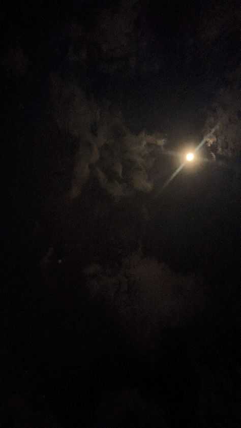 aesthetic pictures of moon sky clouds at night Cloudy Sky With Moon, Night Sky Moon Clouds, Night Sky Photos Iphone, Night Sky Photos Real, Moon Asethic Pictures Real, Night Sky Aesthetic Stars And Moon, Stars At Night Sky Real, Real Moon Pictures Photography, Moon View Aesthetic