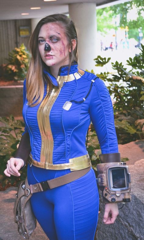 Fallout Costume, Fallout Cosplay, Vault Dweller, Fallout Concept Art, Sole Survivor, Video Game Cosplay, Fallout 4, Cosplay Diy, Best Cosplay