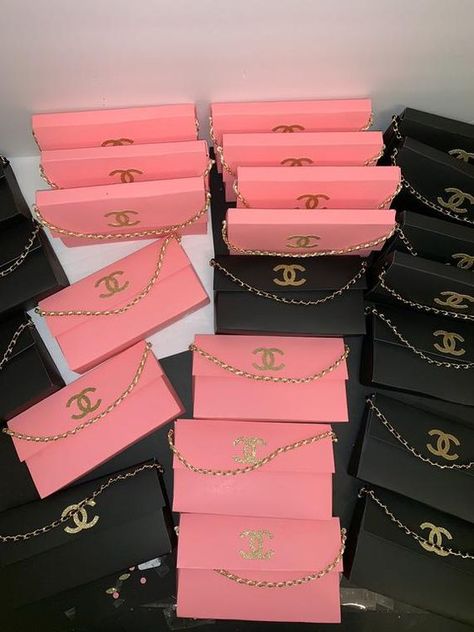 We can create most custom favor bag ideas for your party Favor Bag Ideas, Channel Purse, Chanel Baby Shower, Chanel Birthday Party, Chanel Birthday, Chanel Party, Custom Purses, Fantasy Decor, Birthday Gift Bags