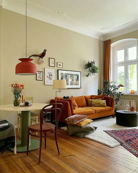 Apartment Deco, Casa Vintage, Bohemian Living, Apartment Decor Inspiration, Apartment Inspiration, Living Room Inspo, Living Dining, Apartment Living Room, Living Room Inspiration