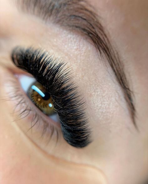 #volumelashextensions #volumelashes #shortvolumelashes #shortlashes #lashes #lashesfordays #revolashion #borboletabeauty #lashesfordays #lashaddict #eyelashes #lashesonfleek #lashinspo #megavolume #megalashes #lashtech #utahlashes Short Lashes, Eyelash Extensions Styles, Volume Lash Extensions, Brow Lash, Beauty Inspo, Volume Lashes, Lash Extensions, Eyelash Extensions, Eyelashes