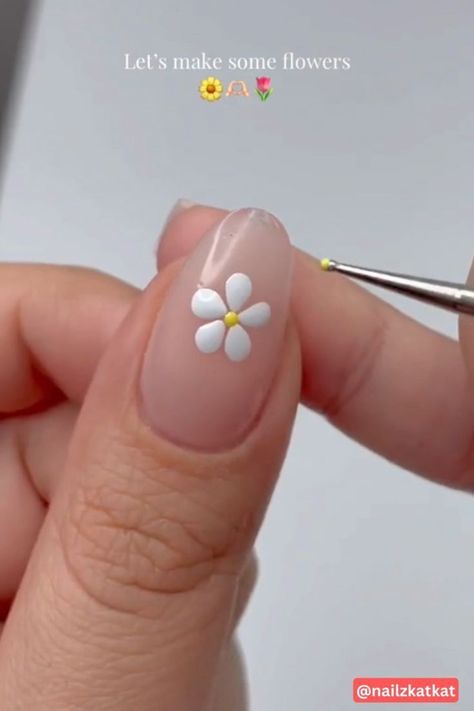 Quick Nail Art, Summer Nail Designs, Nail Designs Tutorial, Spring Nail Designs, Nail Art Designs Diy, Floral Nail Art, Nail Art Designs Videos, Nail Art Videos, Spring Nail Art