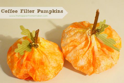 Easy Craft: Coffee Filter Pumpkins from The Happier Homemaker Coffee Filter Art Projects, Nursing Home Crafts, Coffee Filter Art, Fall Fun Food, November Crafts, Coffee Filter Crafts, October Crafts, Easy Fall Crafts, Crafts For Seniors