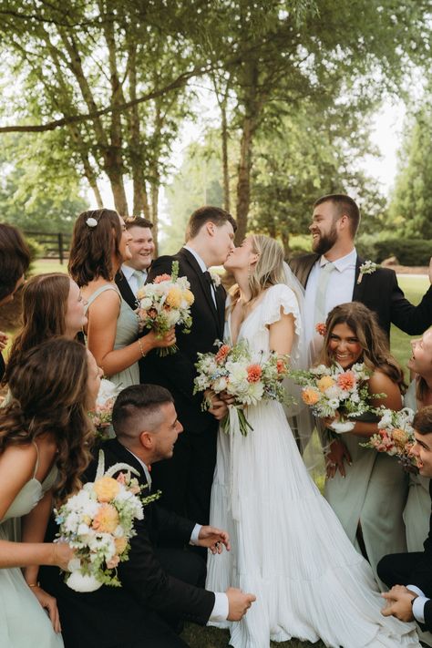 Small Bridal Party Photos, Small Bridal Parties, Small Wedding Party, March Wedding, Future Vision, Wedding Picture Poses, Couples Shoot, Tahoe Wedding, Bridal Party Photos