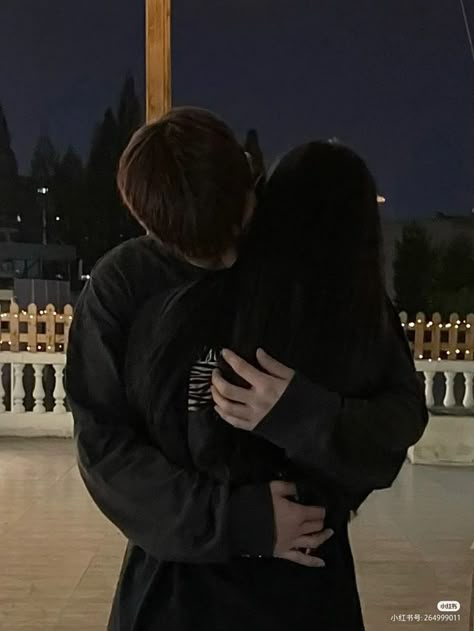 Hug Couples Goals, Cute Couple Aesthetic, Cute Hug, Couples Vibe, Perfect Boyfriend, Cute Couples Hugging, Ulzzang Couple, Korean Couple, Cute Couple Selfies