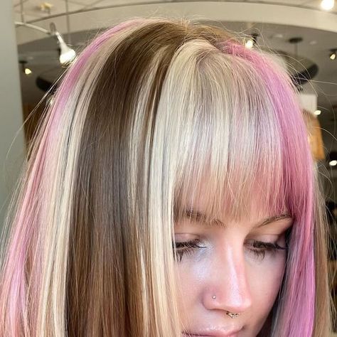 𝕵𝖆𝖘𝖒𝖎𝖓𝖊 𝕭𝖑𝖆𝖈𝖐𝖇𝖊𝖆𝖗 on Instagram: "Another Neapolitan ice cream hair slay✨😘 Color used @pravana @redken   #Neapolitanicecreamhair#neopolitanhair #y2khair #redken #redkenobsessed #pravana #dfwhairstylist #dallashairstylist #althairstylist #althair #oneshothairawards #behindthechair #chunkyhighlights #colorblockhair" Strawberry Lemonade Hair, Neapolitan Ice Cream Hair, Neopaliton Hair, Neapolitan Hair Color, Neopolitan Hair Highlights, Neapolitan Hair, Wig Closet, Ice Cream Hair, Crazy Hairstyles