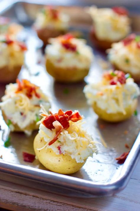 Twice Baked Potato Bites, Baked Potato Bites, Make Ahead Appetizer, Heavy Appetizers, Baked Potato Bar, Twice Baked Potato, Mini Appetizers, Make Ahead Appetizers, Potato Bites